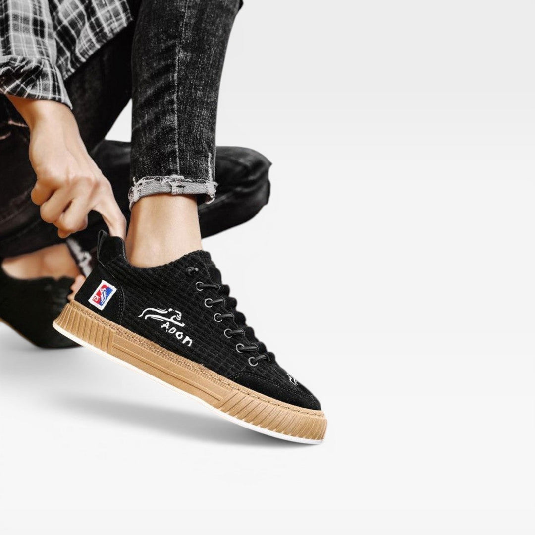 Men's Casual Textured Sneakers – Lace Up Low Top Skate Style Trainers for Everyday Wear