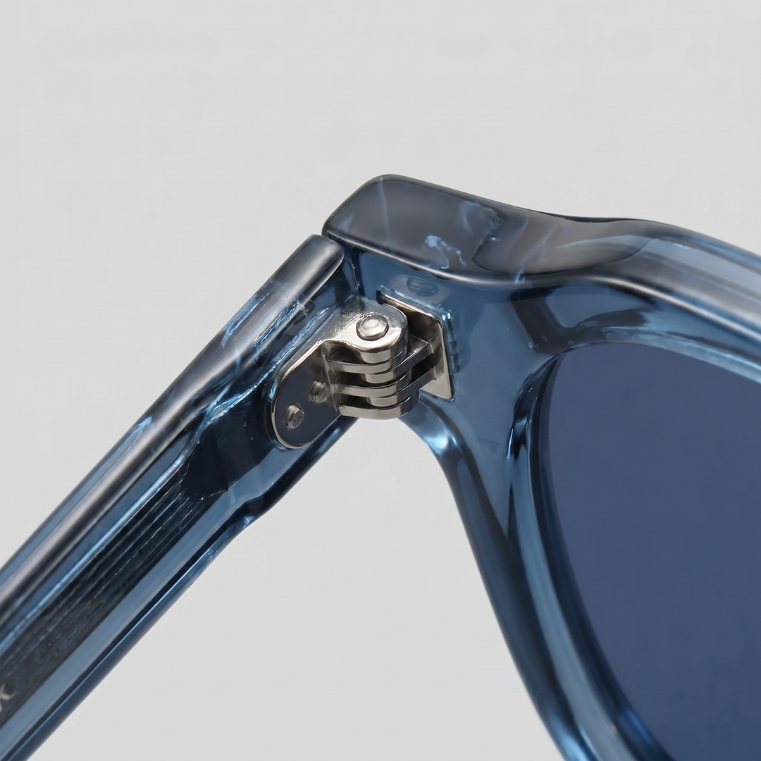 Men's Vintage Square Sunglasses with Dark Lenses