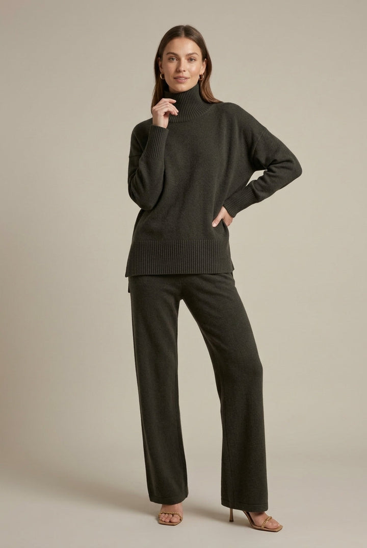 Women's Knit Two-Piece Lounge Set Relaxed Fit