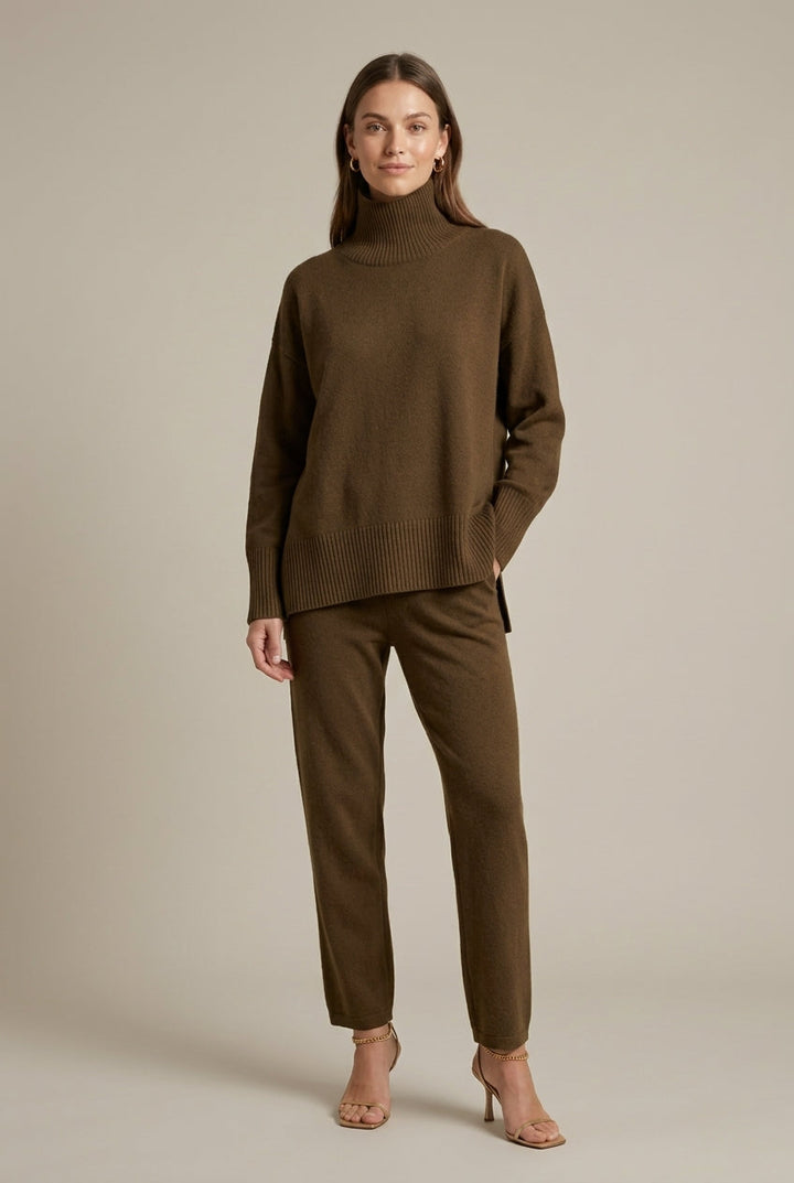 Women's Knit Two-Piece Lounge Set Relaxed Fit