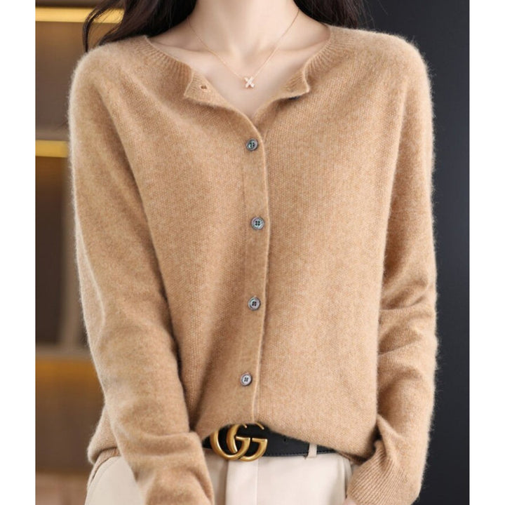Layla | Women's Oversized Merino Wool Button-Front Knit Cardigan