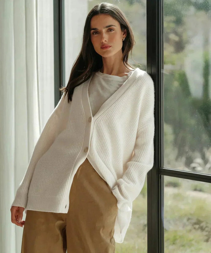 Isabella | Women's Relaxed-Fit V-Neck Cashmere Button-Front Cardigan